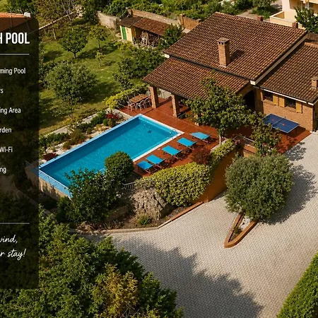 Pool & Sun فيلة *